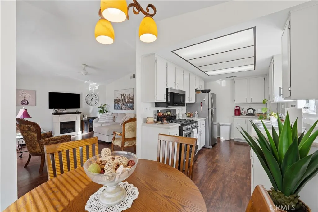 27350 Del Monte, Menifee, California 92586 home-pic-14