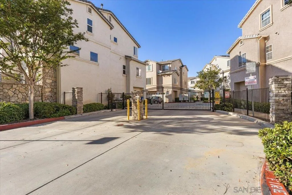 272 Indiana Ave, El Cajon, California 92020 home-pic-18