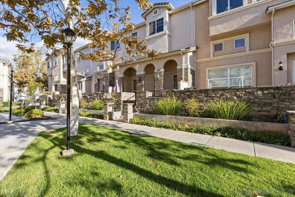 272 Indiana Ave, El Cajon, California 92020 home-pic-21