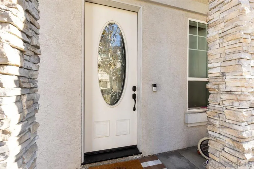 272 Indiana Ave, El Cajon, California 92020 home-pic-19