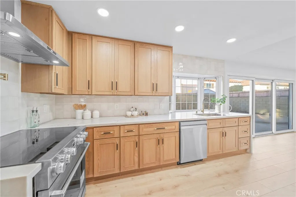 12361 Caravel, Cerritos, California 90703 home-pic-24