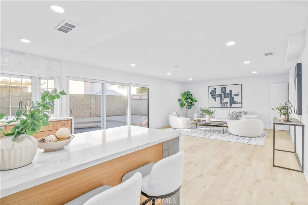 12361 Caravel, Cerritos, California 90703 home-pic-17