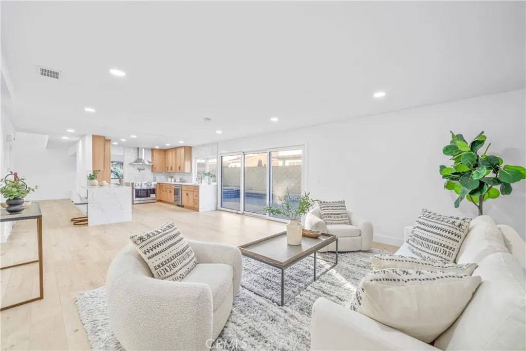 12361 Caravel, Cerritos, California 90703 home-pic-19