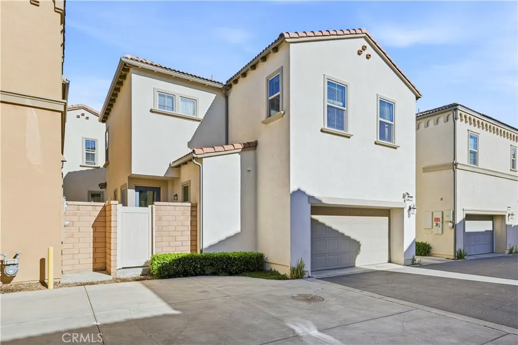 2301 Raspberry Court, Upland, California 91786 home-pic-1