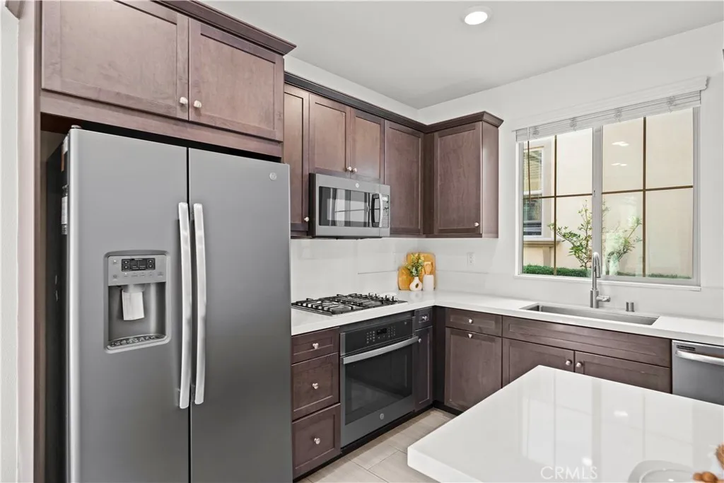 2301 Raspberry Court, Upland, California 91786 home-pic-11