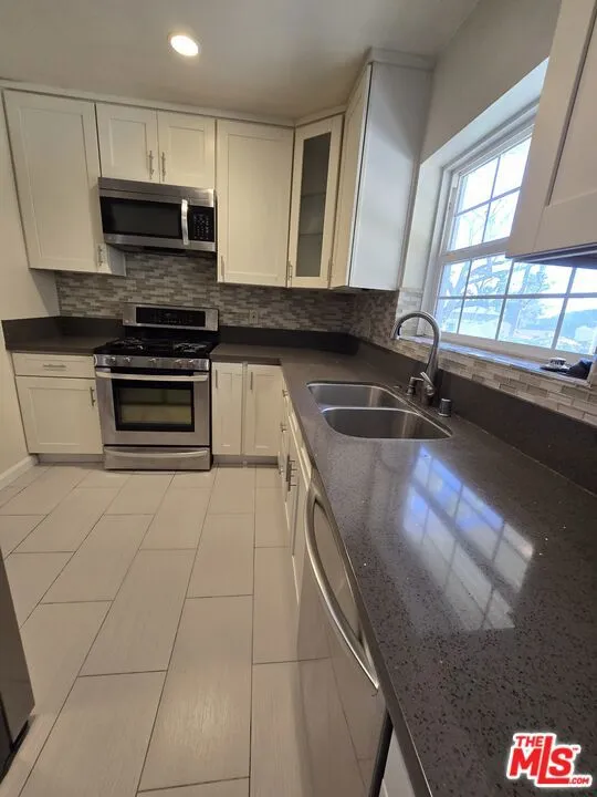 2944 Mayfield Avenue, La Crescenta, California 91214 home-pic-24