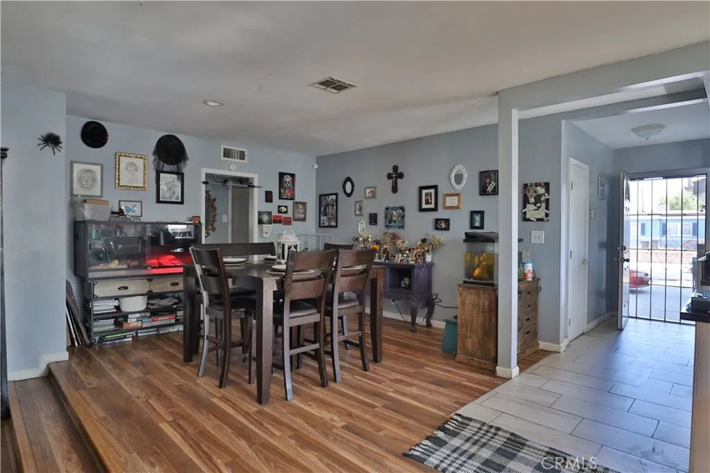 830 W Avenue J4, Lancaster, California 93534 home-pic-7