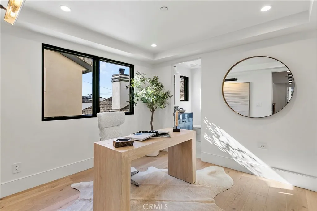 615 Poppy Avenue, Corona Del Mar, California 92625 home-pic-23
