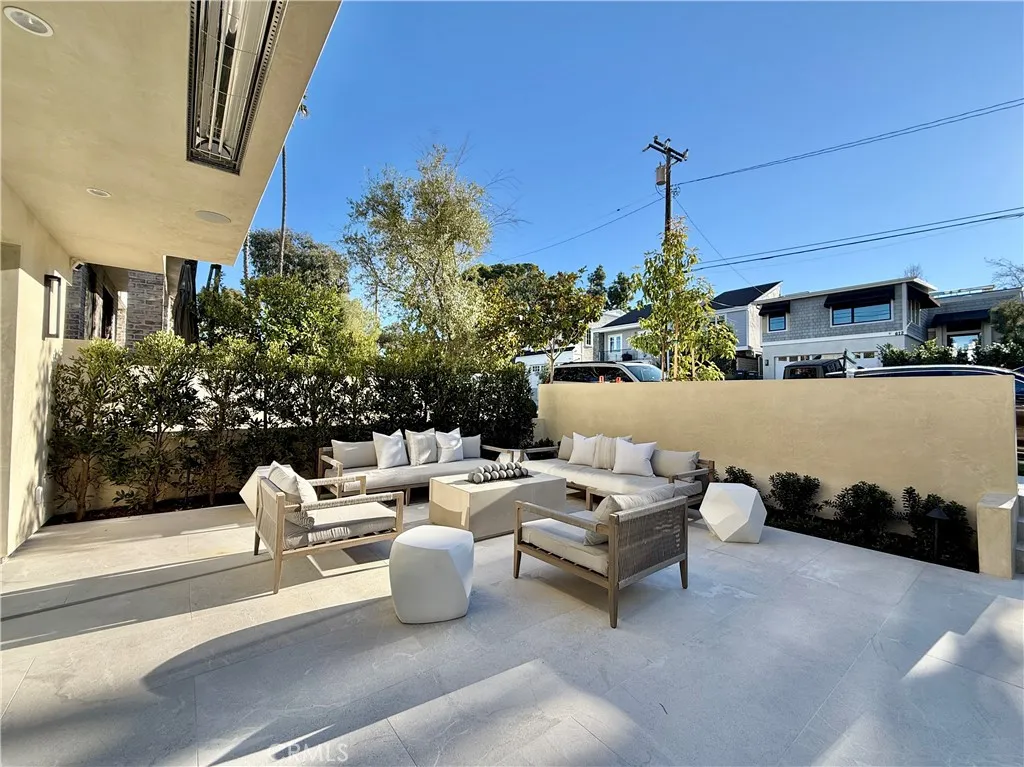 615 Poppy Avenue, Corona Del Mar, California 92625 home-pic-38