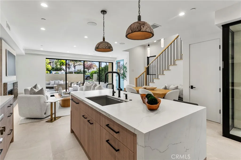 615 Poppy Avenue, Corona Del Mar, California 92625 home-pic-12