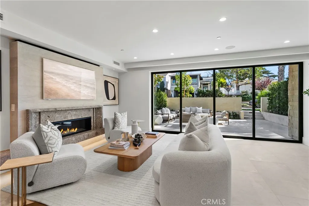 615 Poppy Avenue, Corona Del Mar, California 92625 home-pic-6