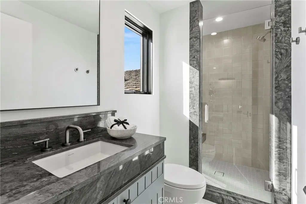 615 Poppy Avenue, Corona Del Mar, California 92625 home-pic-24