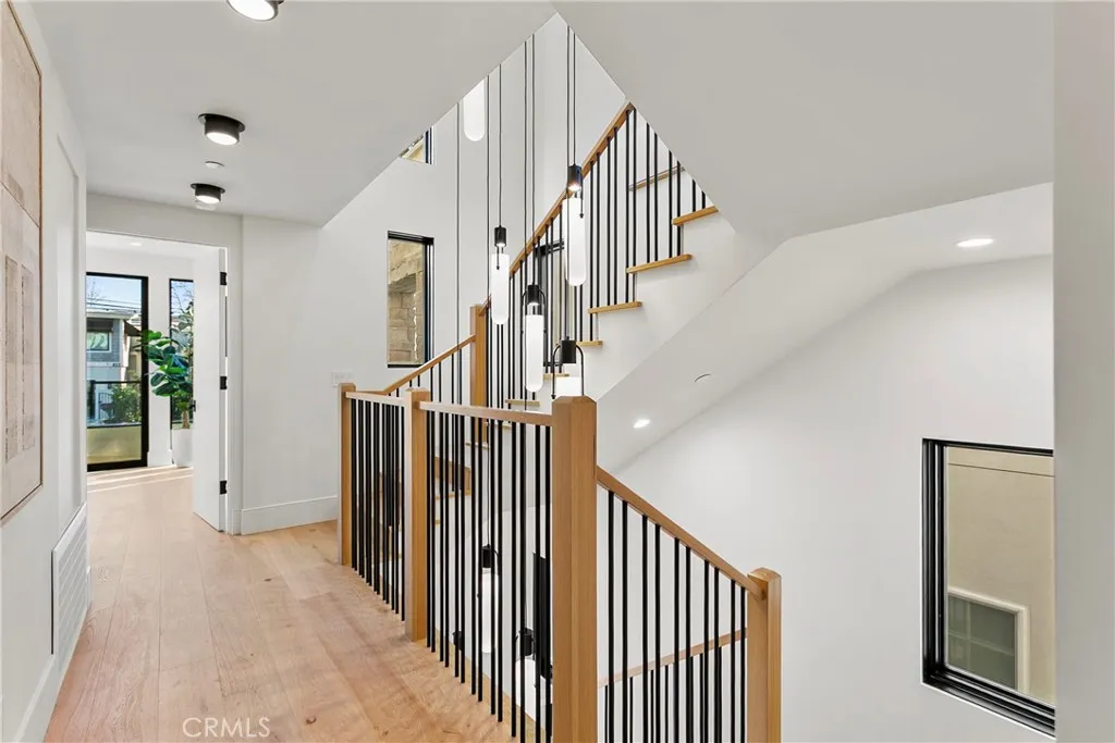 615 Poppy Avenue, Corona Del Mar, California 92625 home-pic-18