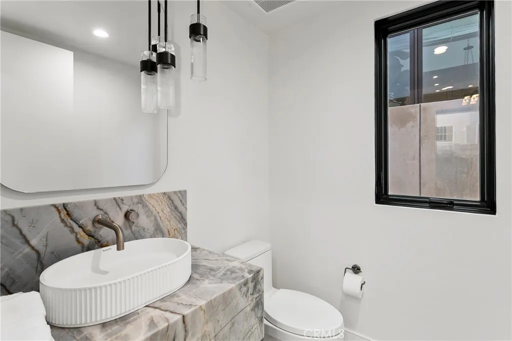 615 Poppy Avenue, Corona Del Mar, California 92625 home-pic-14