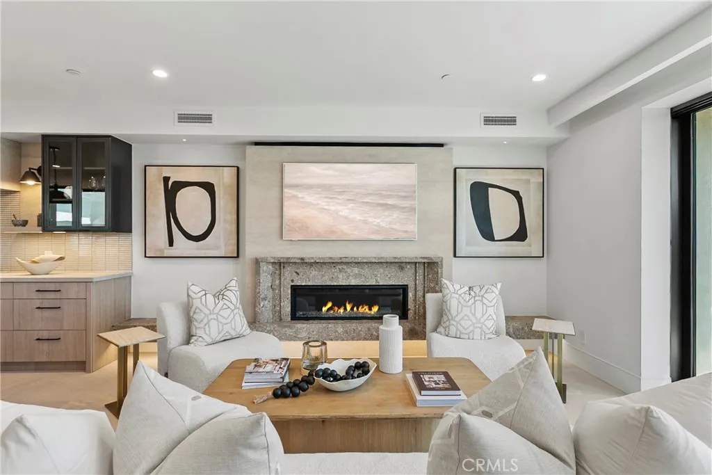 615 Poppy Avenue, Corona Del Mar, California 92625 home-pic-4