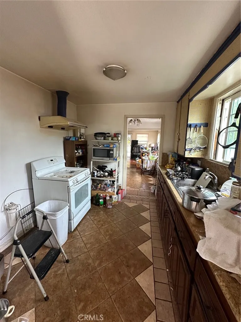 11722 Bryant Road, El Monte, California 91732 home-pic-4