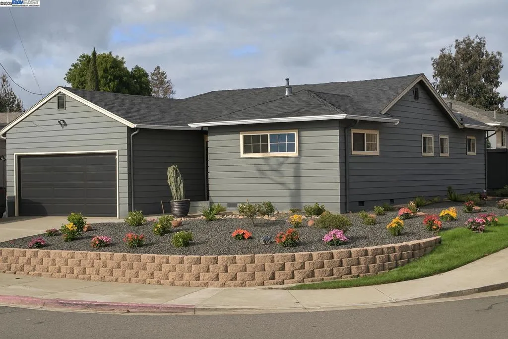 1300 Cavallo Rd, Antioch, California 94509 home-pic-20