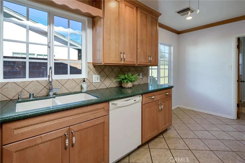 736 N Frijo Avenue, West Covina, California 91790 home-pic-17