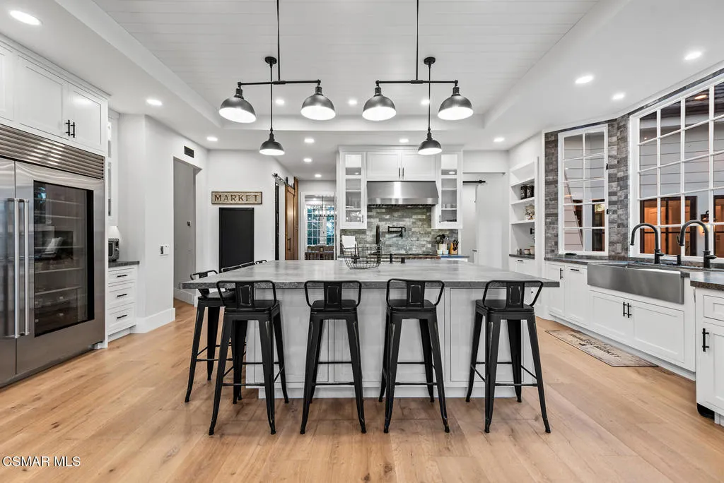 28845 Countryside Drive, Agoura Hills, California 91301 home-pic-3