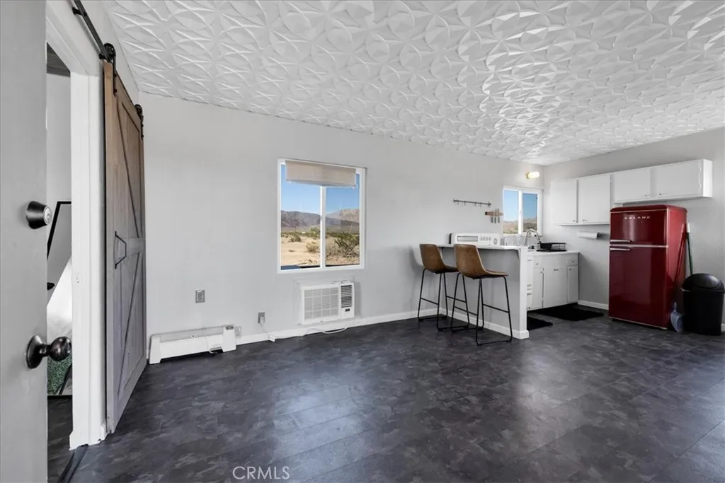84753 Eddie Albert, 29 Palms, California 92277 home-pic-2