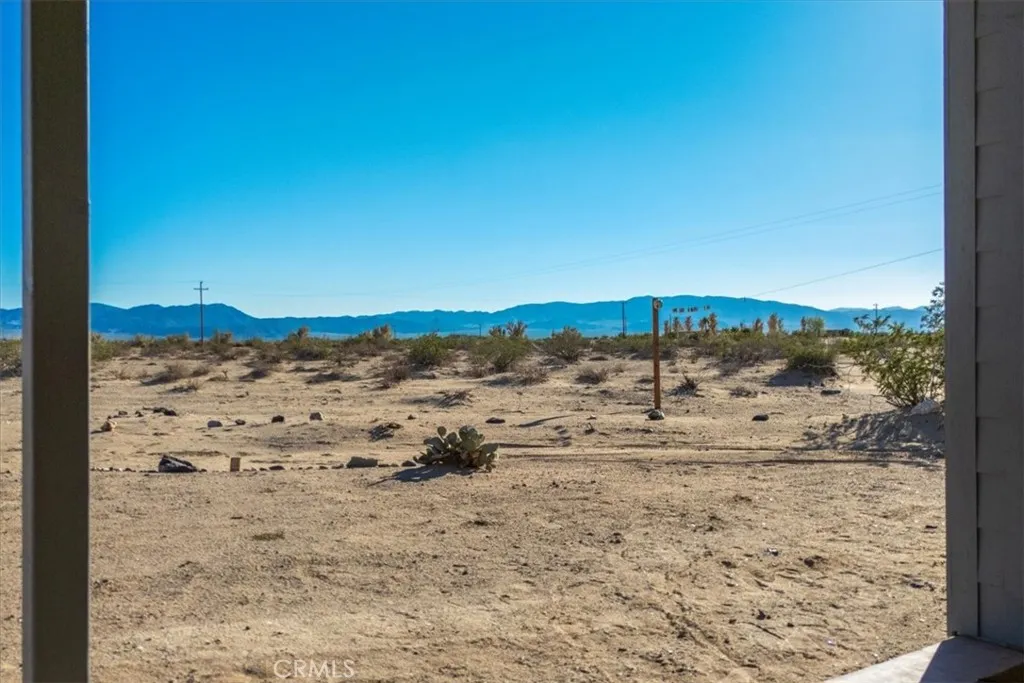 84753 Eddie Albert, 29 Palms, California 92277 home-pic-25