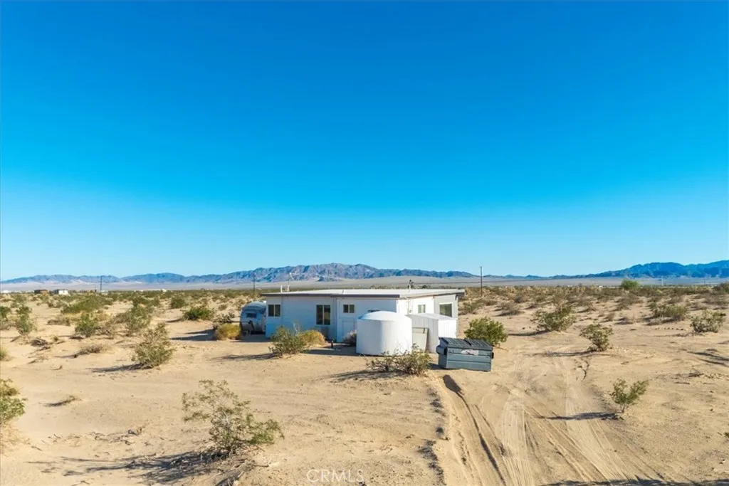 84753 Eddie Albert, 29 Palms, California 92277 home-pic-45