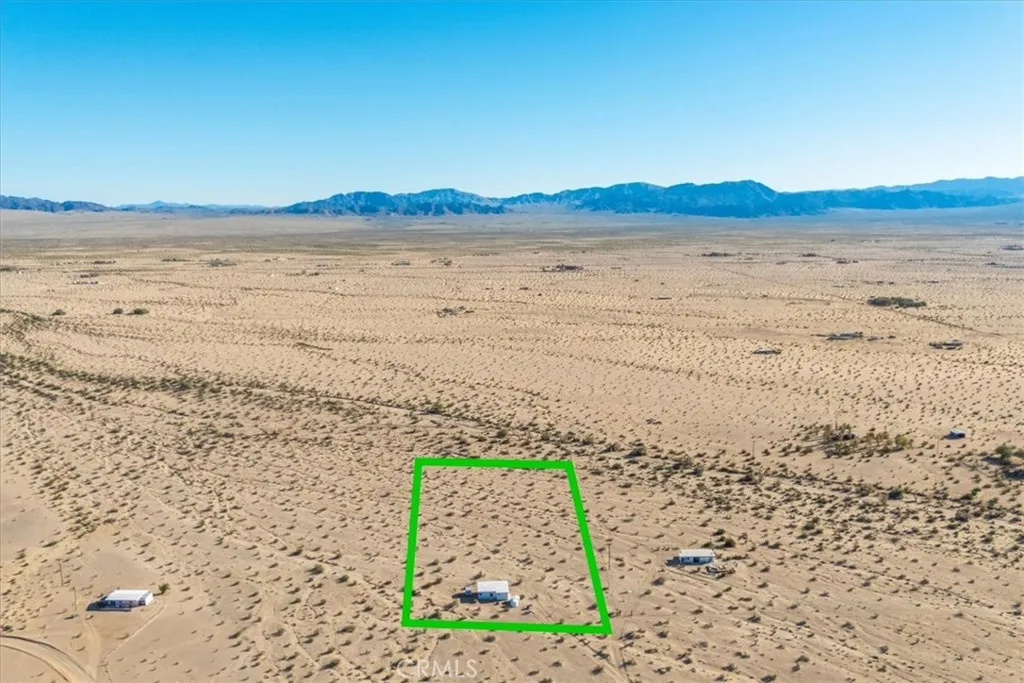 84753 Eddie Albert, 29 Palms, California 92277 home-pic-36