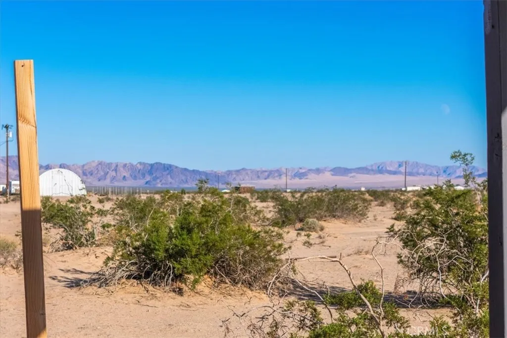 84753 Eddie Albert, 29 Palms, California 92277 home-pic-27