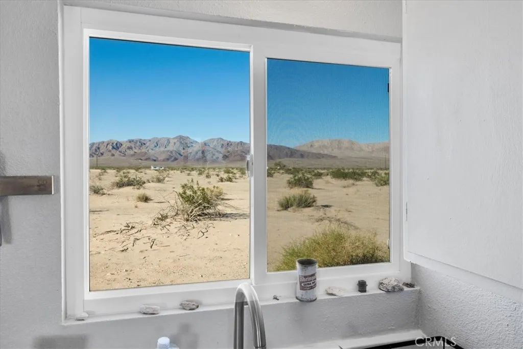 84753 Eddie Albert, 29 Palms, California 92277 home-pic-11