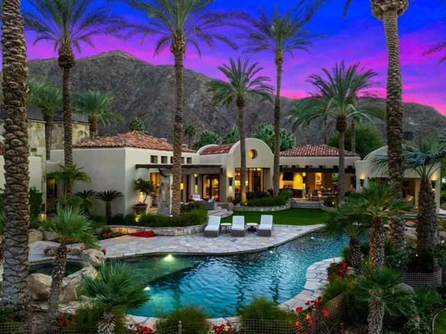 15-print-VN_Peerless_OPMG_1225_015