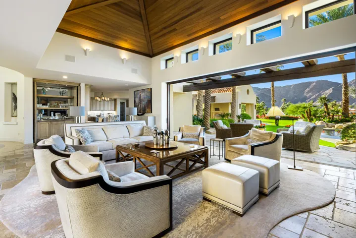 61-print-VN_Peerless_OPMG_1225_061