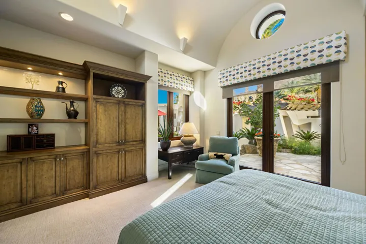 103-print-VN_Peerless_OPMG_1225_103