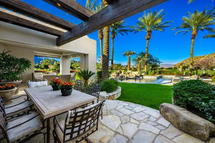 70-print-VN_Peerless_OPMG_1225_070