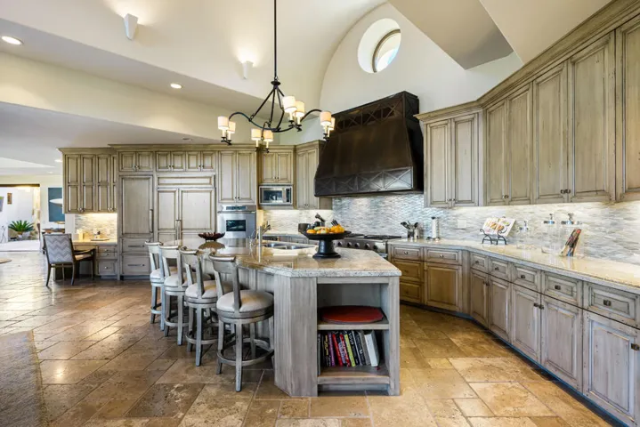 86-print-VN_Peerless_OPMG_1225_086