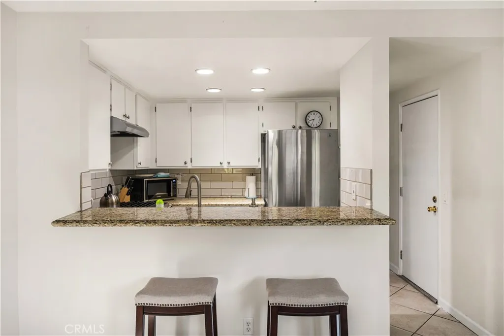 5573 E Vista Del Rio, Anaheim, California 92807 home-pic-12