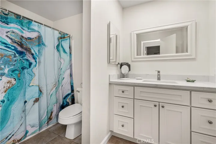 Hallway bath