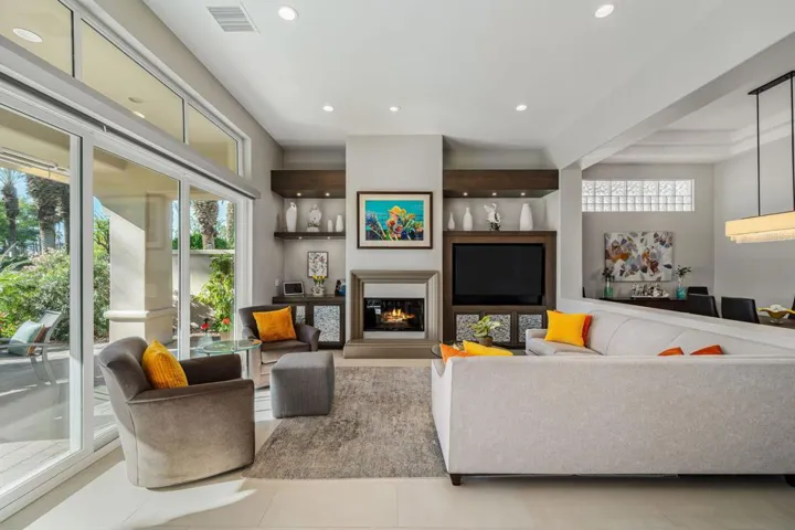 GREAT ROOM