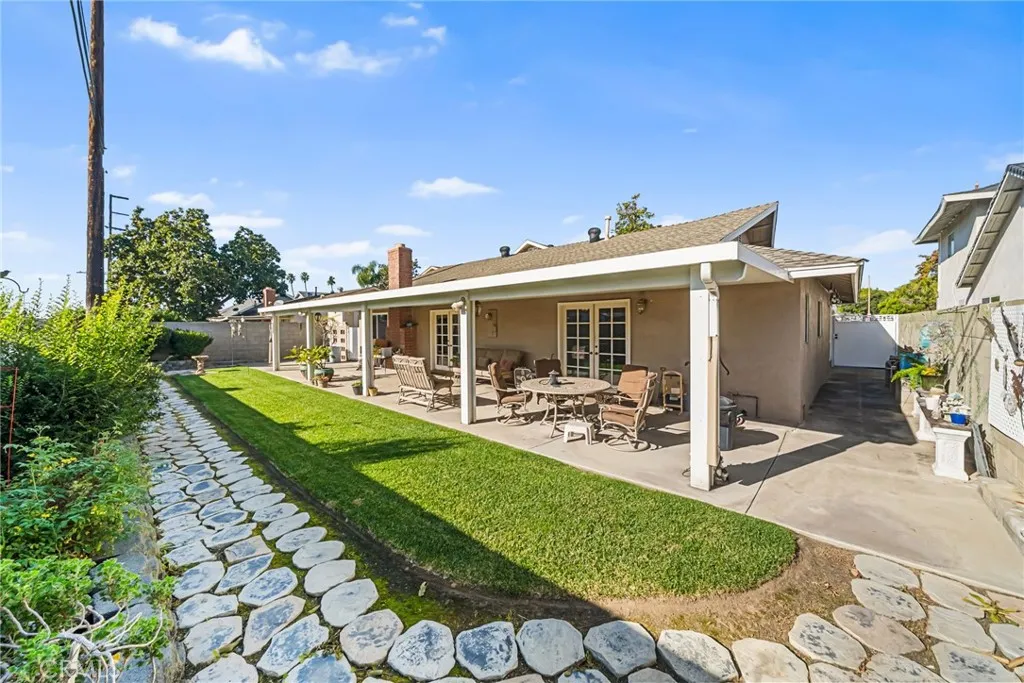 4024 E Del Valle, Orange, California 92869 home-pic-21