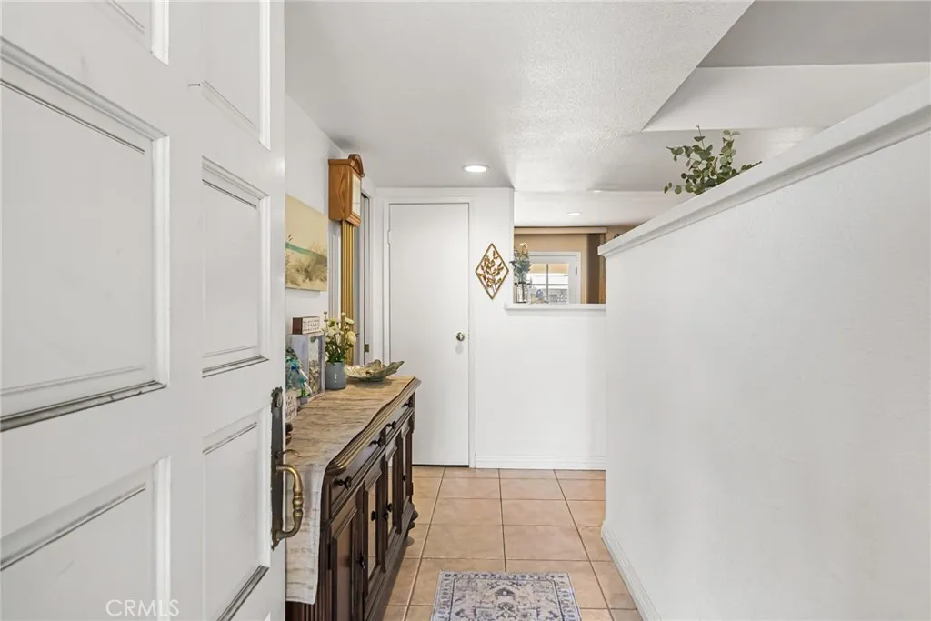 4024 E Del Valle, Orange, California 92869 home-pic-7