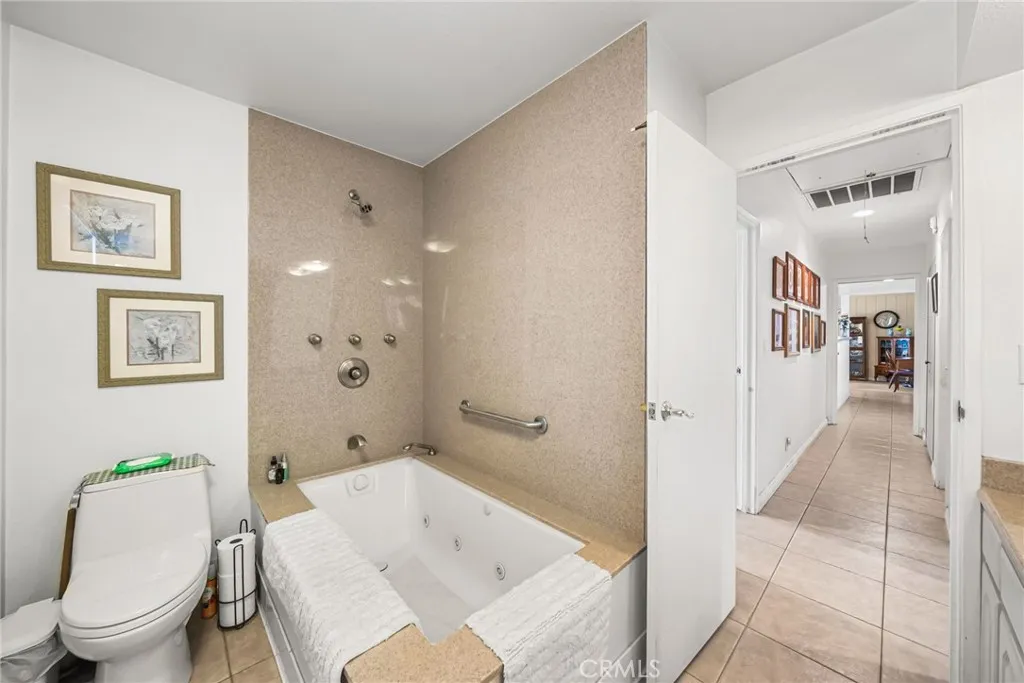 4024 E Del Valle, Orange, California 92869 home-pic-31