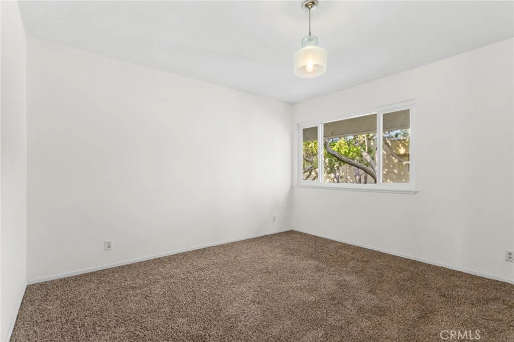 11138 Aqua Vista 43, Studio City, California 91602 home-pic-15