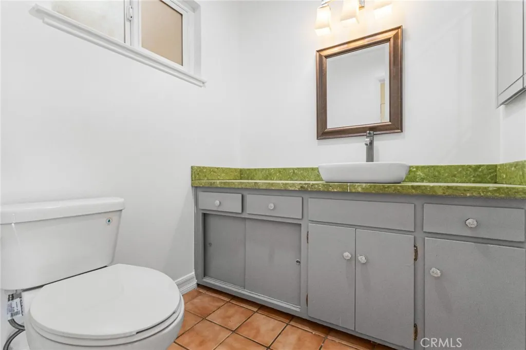 11138 Aqua Vista 43, Studio City, California 91602 home-pic-10