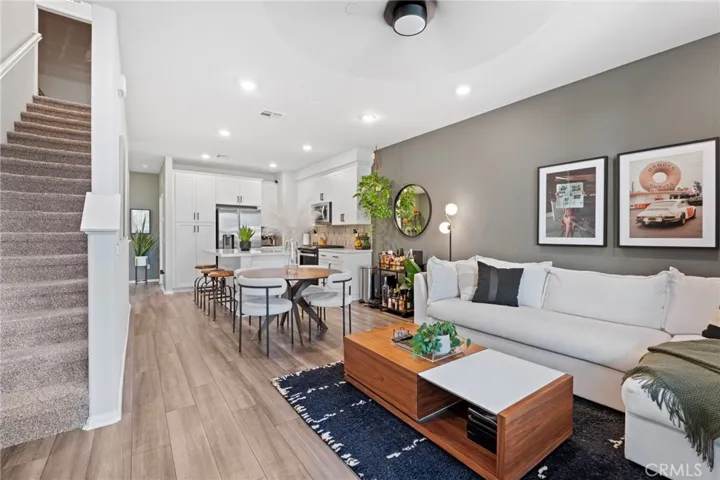 1752 Cayton Loop, West Covina, California 91790