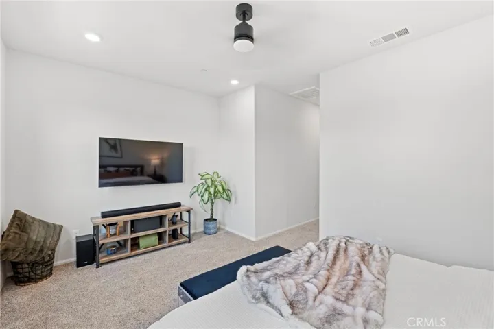 1752 Cayton Loop, West Covina, California 91790