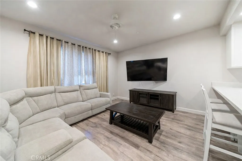 9834 Jersey 10, Santa Fe Springs, California 90670 home-pic-2