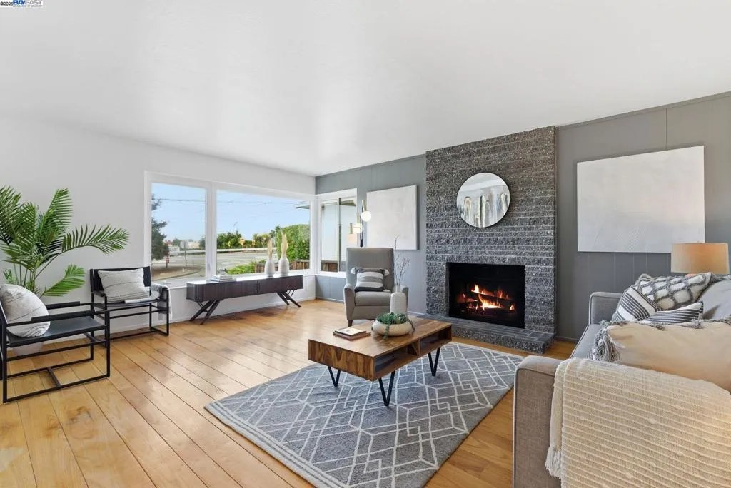 2724 Benedict Dr, San Leandro, California 94577 home-pic-3