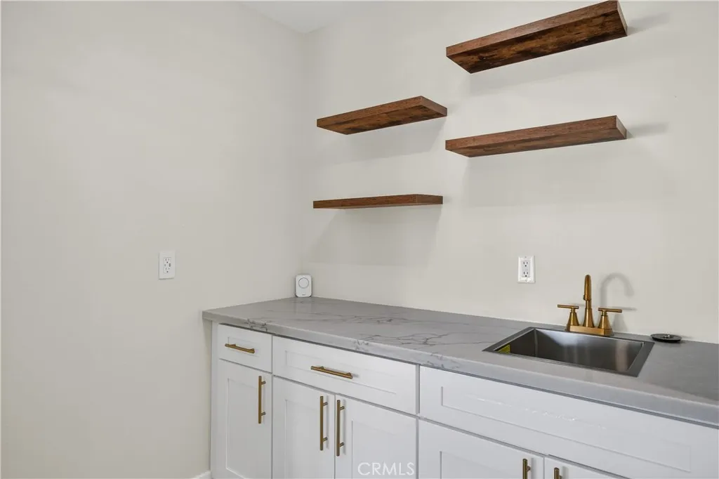 7224 Vega, Jurupa Valley, California 92509 home-pic-8