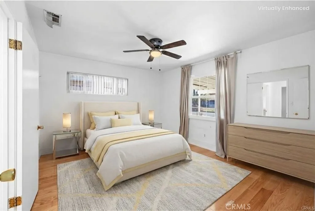 17419 Leadwell, Lake Balboa, California 91406 home-pic-8