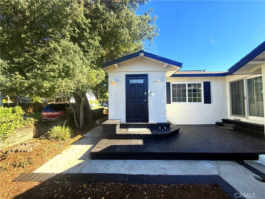 10358 Eldora Avenue, Sunland, California 91040 home-pic-4