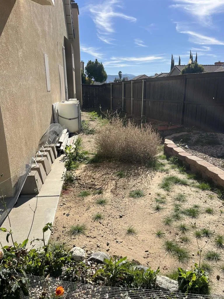 2723 Hazy Way, Banning, California 92220 home-pic-66
